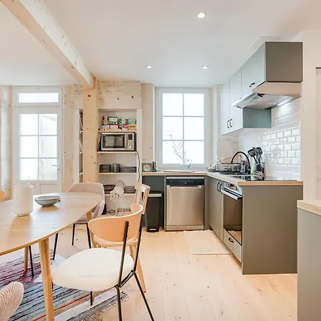 Holiday home Charmante Maison Pierre A Ors *